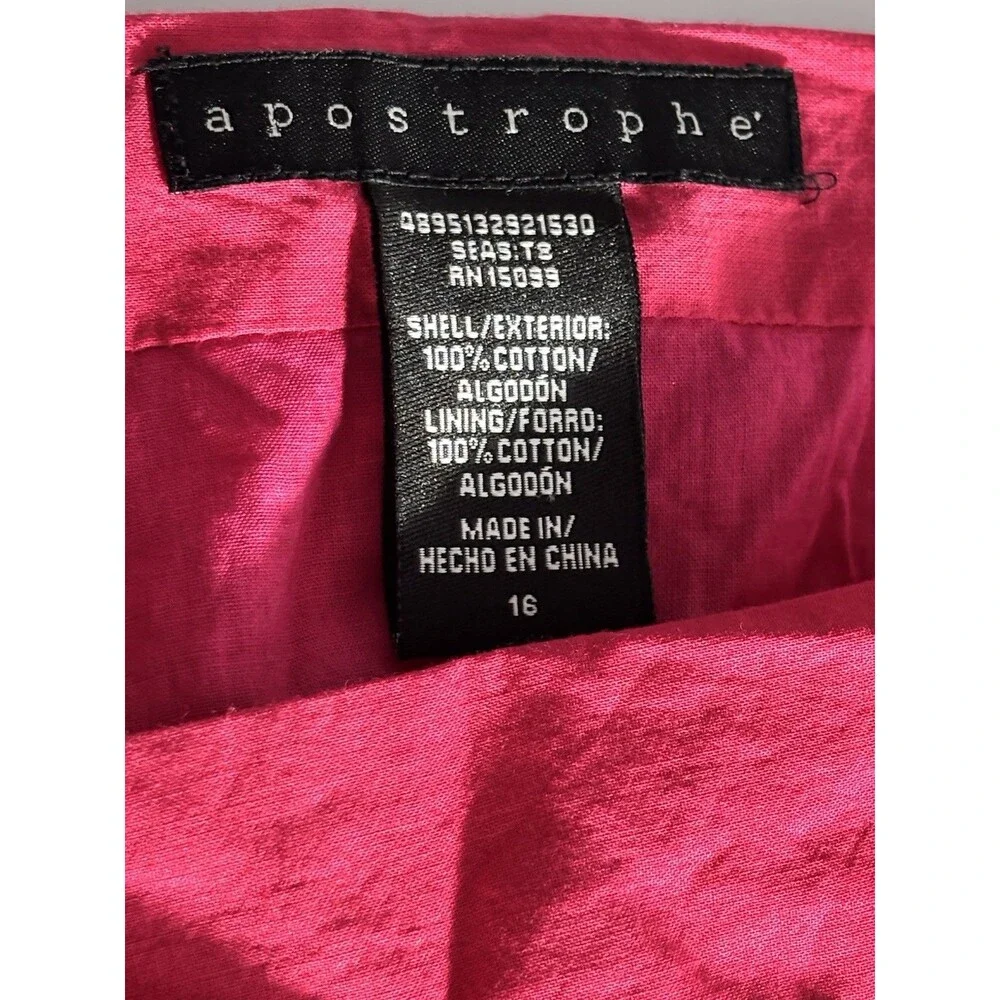 Apostrophe eyelet tank
